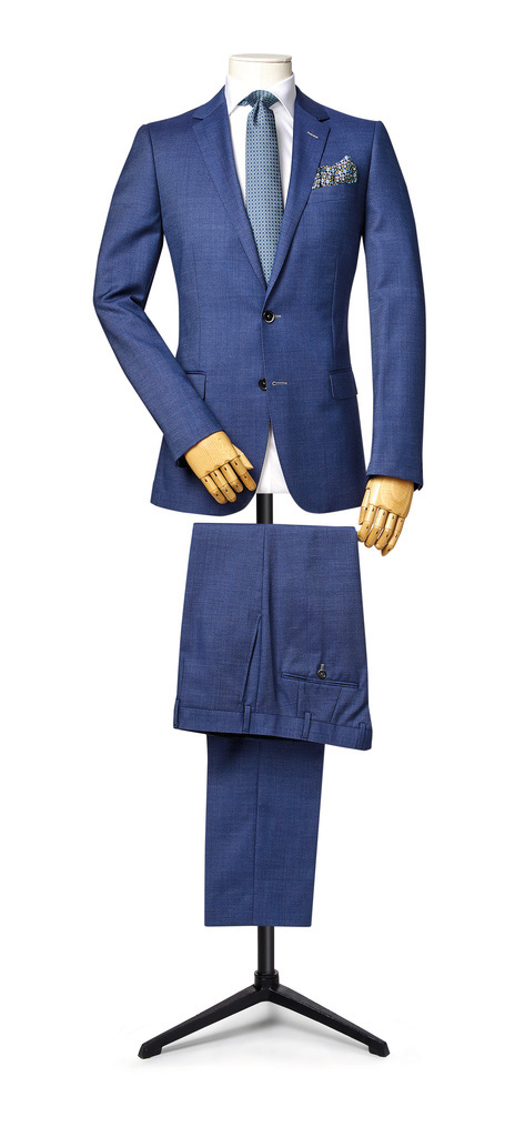 costume bleu clair avec poches horizontales